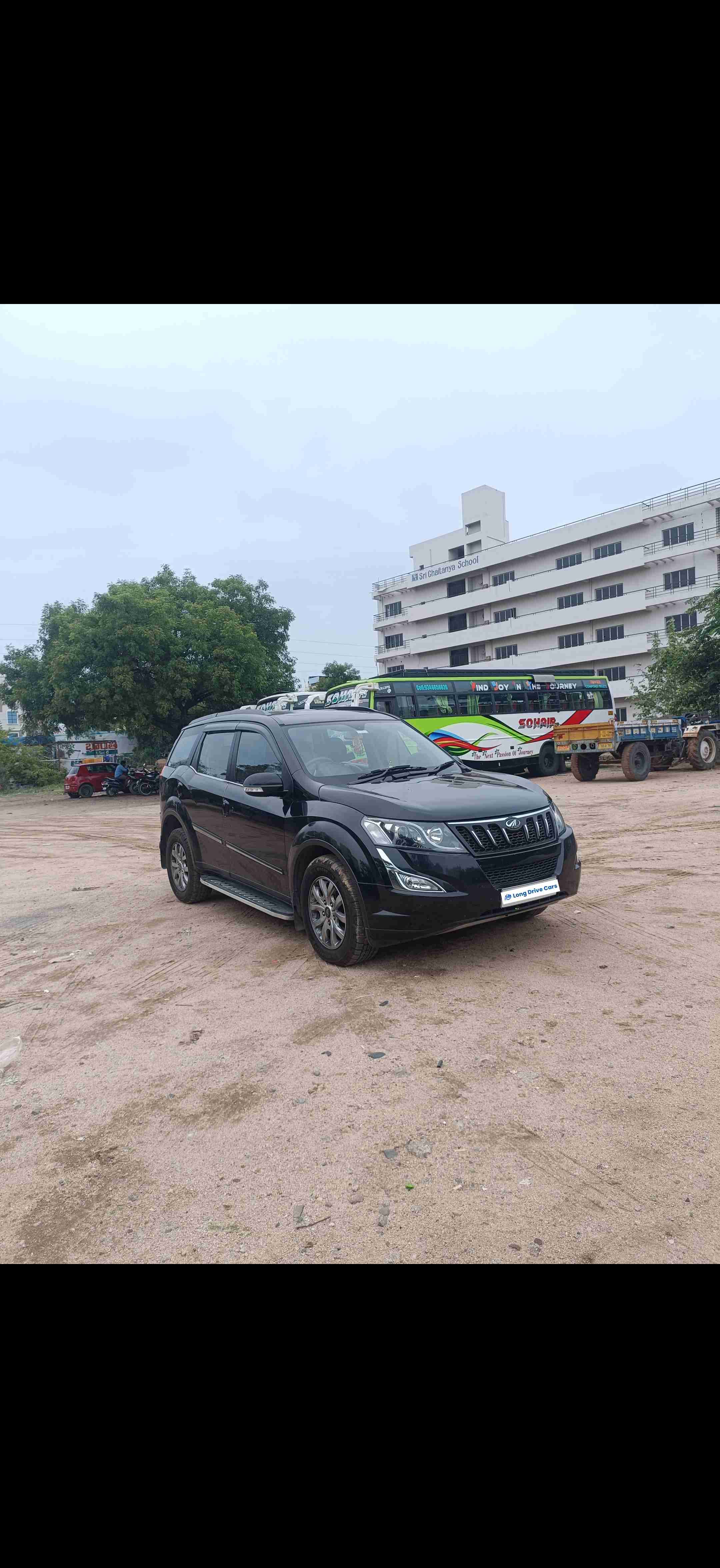 cars for rent mahindra xuv 500 sunroof w11