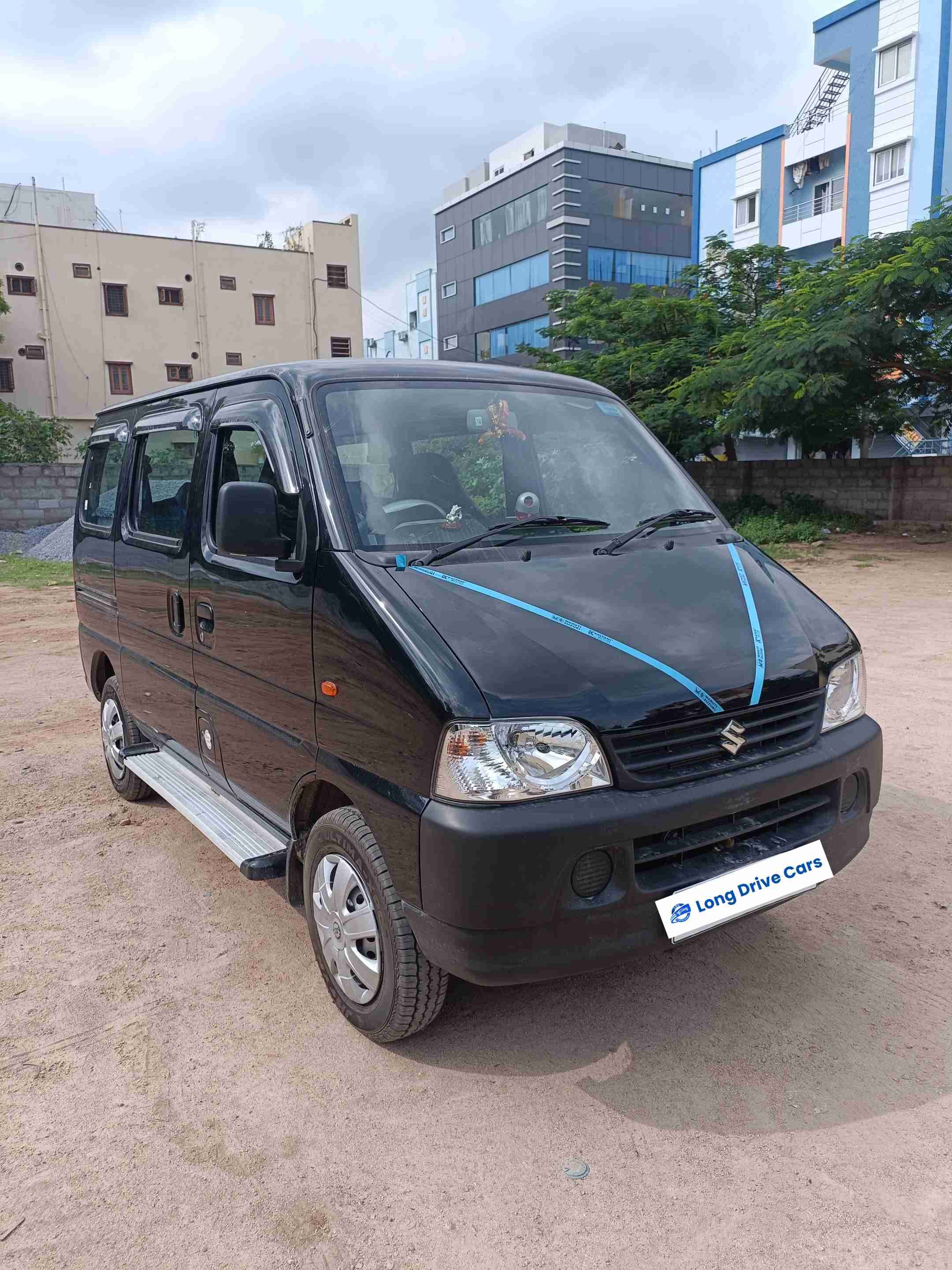 self drive car rental maruthi eeco